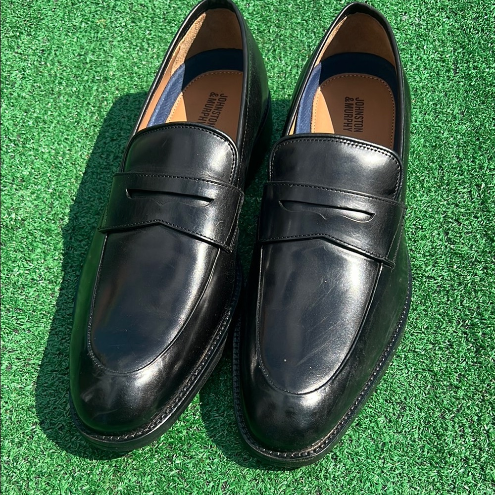 Johnston & Murphy Black Leather Penny Loafers